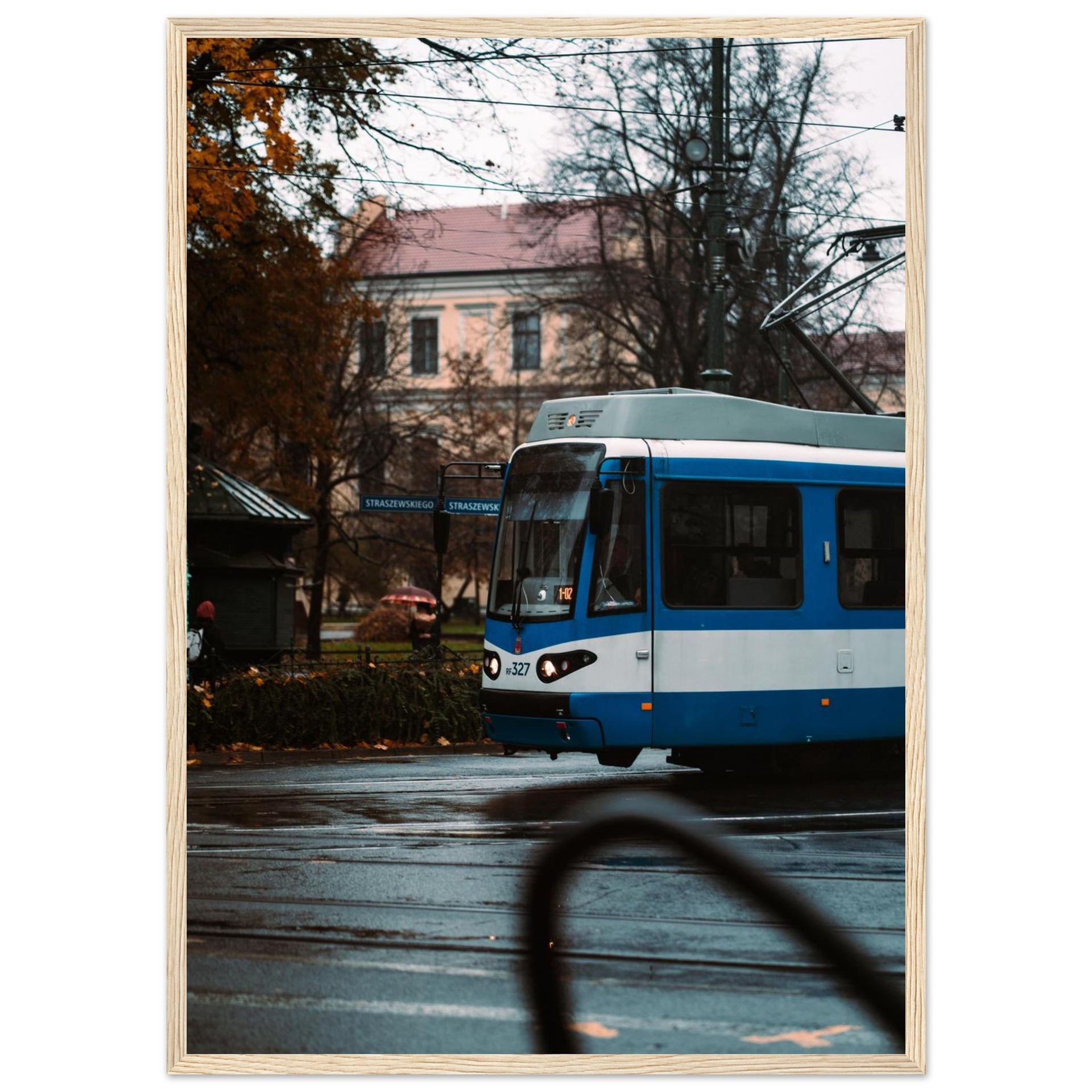 e27710d7-455d-4554-a75c-5852e9e373bc